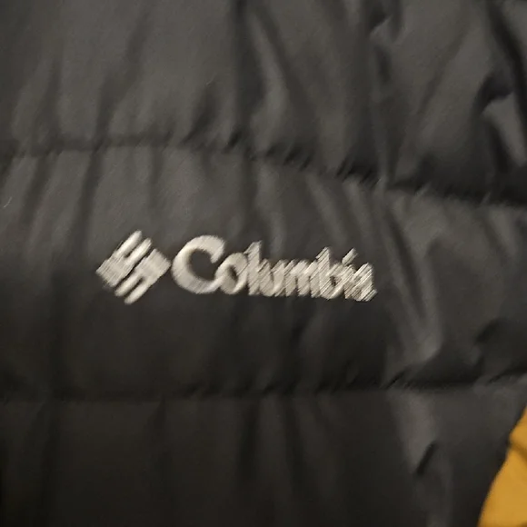 Columbia Two-Tone Black and Brown Jacket - Picture 2 of 4